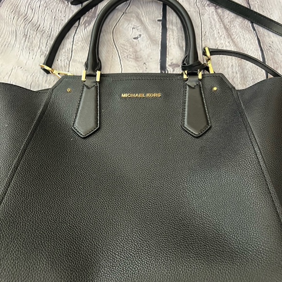 Michael Kors Hayes Large North/South Tote Black - Picture 3 of 9